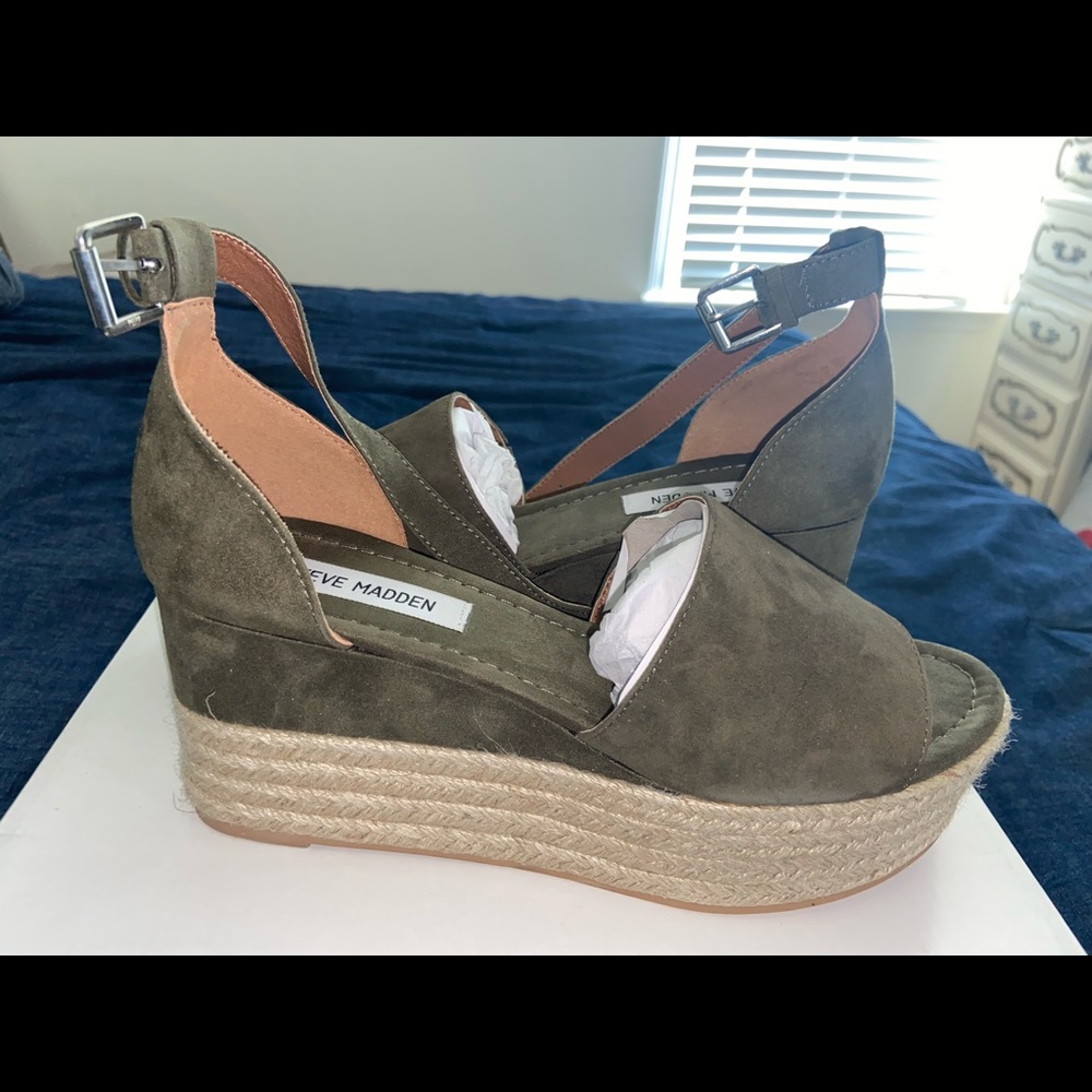 Steve Madden sandals